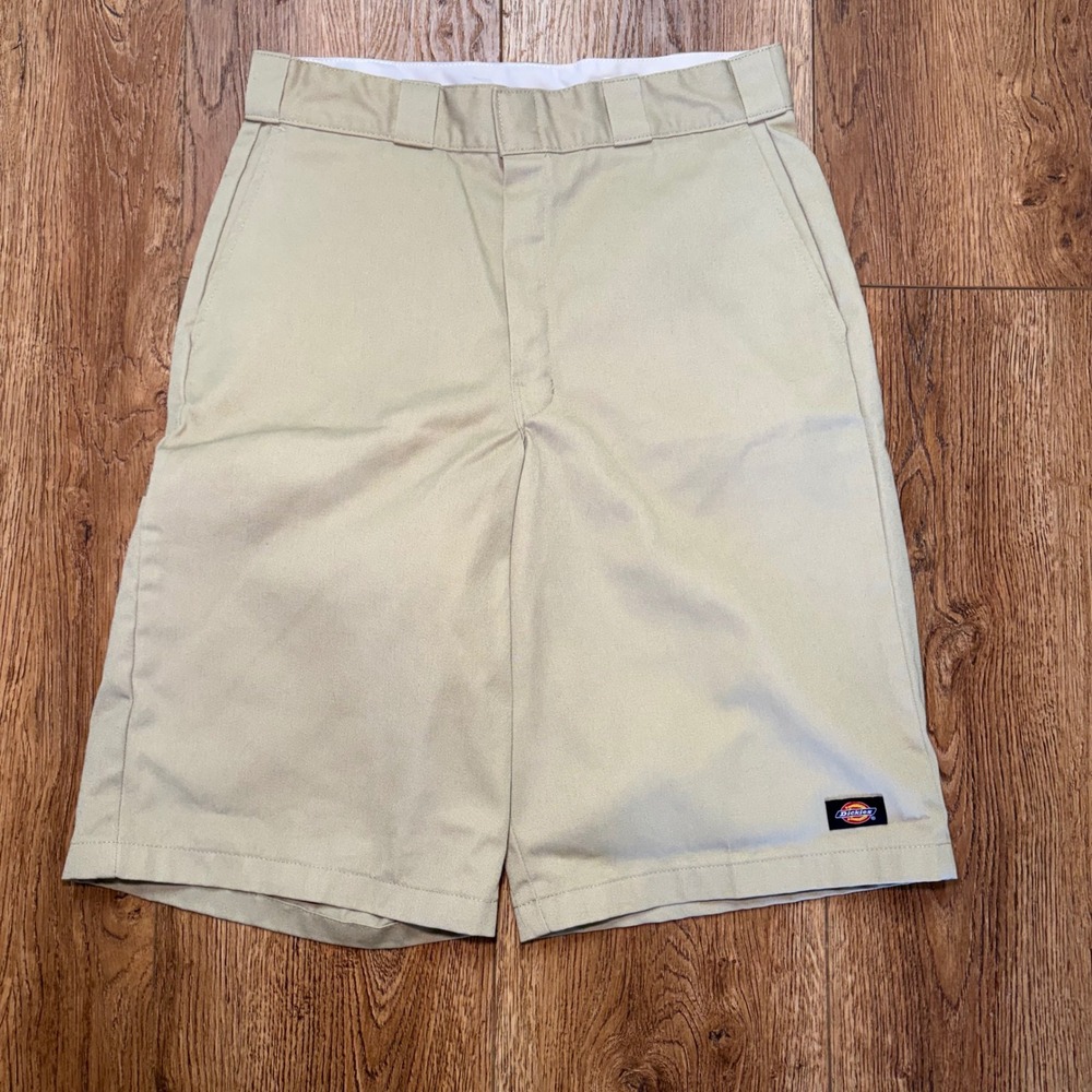 Dickies Loose Fit Khaki Tan Work Shorts Mens Size 32 Y2K Workwear streetwear